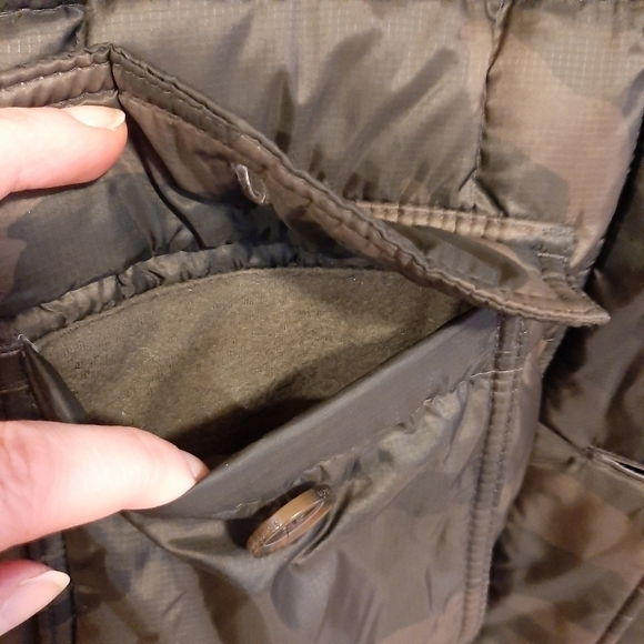 Abercrombie & Fitch Feather Down Camo Print Puffer Jacket w/ Hood Sherpa Teddy - Picture 6 of 8